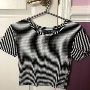 Zara Cropped Tshirt